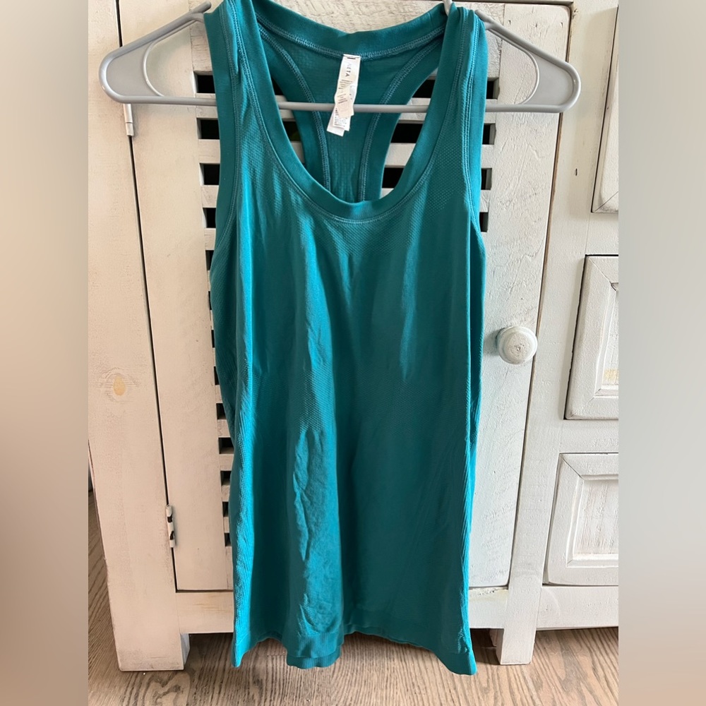 Athleta tank top